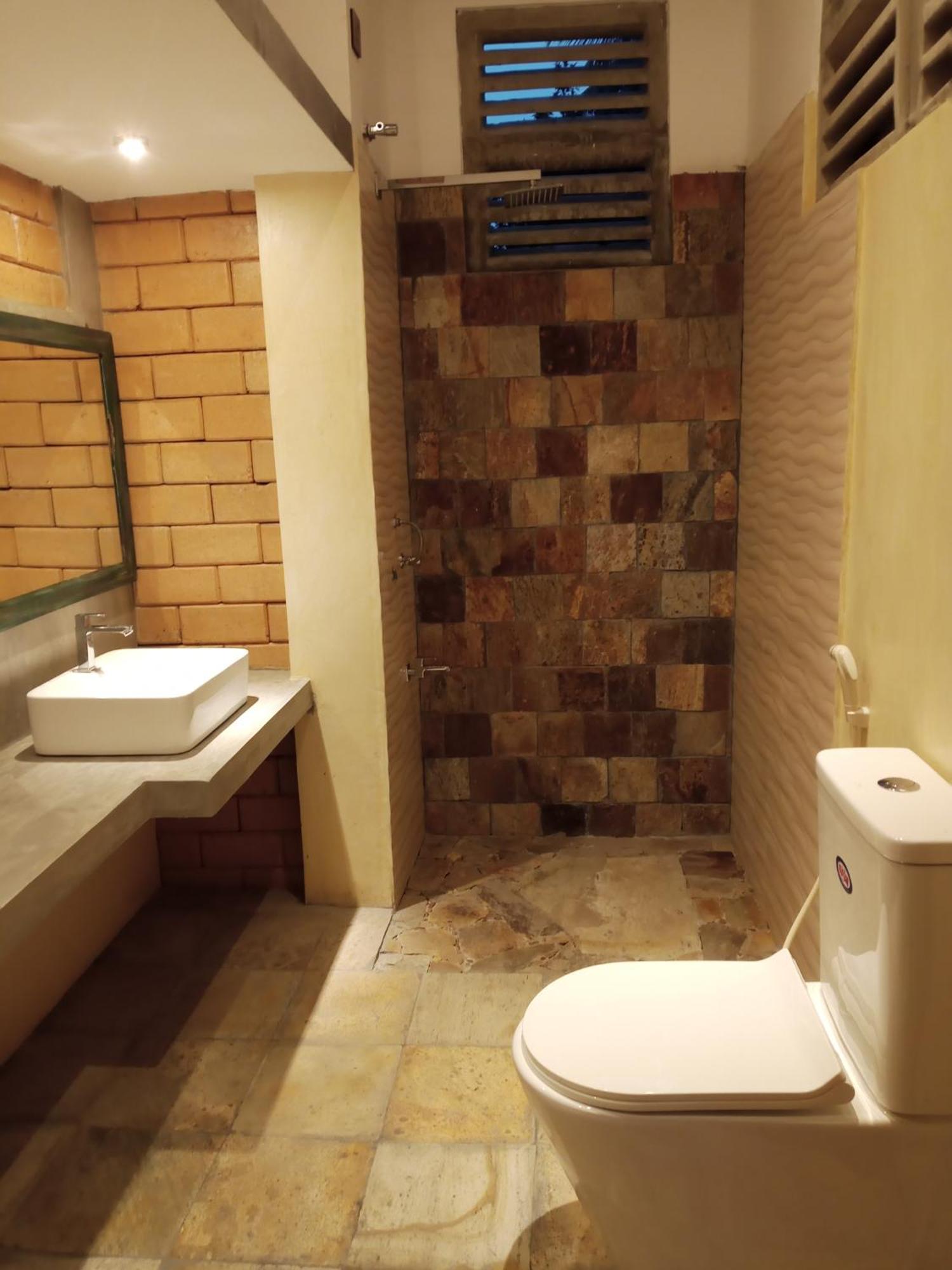 The Brick Wonder Hotel Habaraduwa Ngoại thất bức ảnh