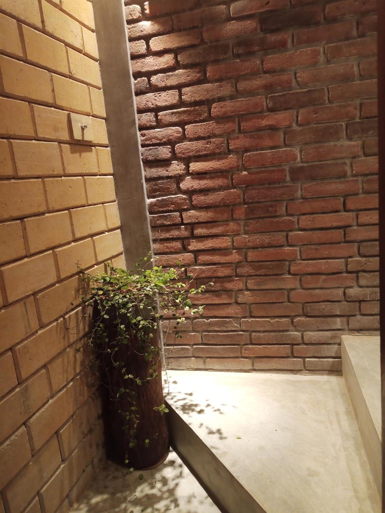 The Brick Wonder Hotel Habaraduwa Ngoại thất bức ảnh