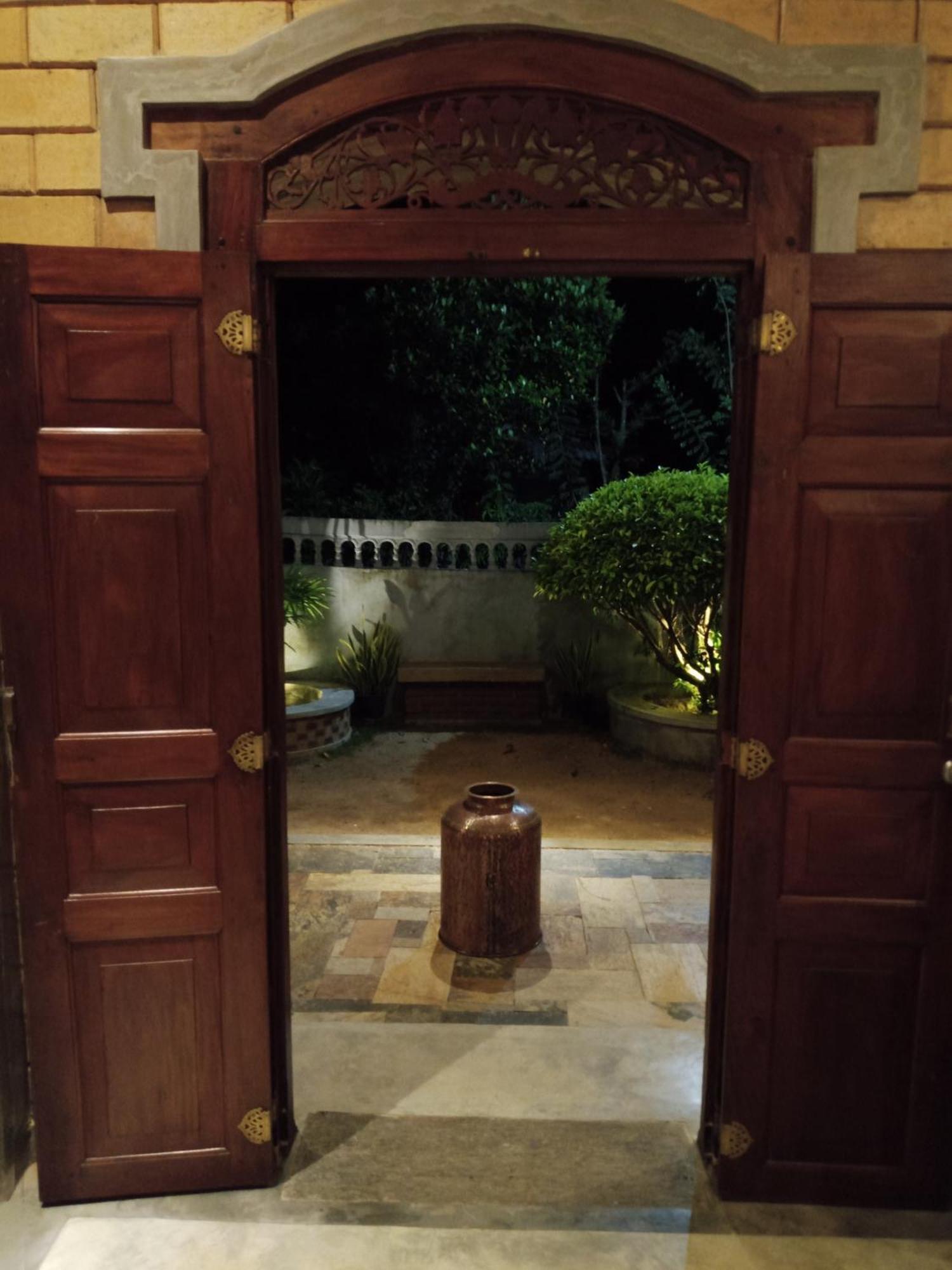 The Brick Wonder Hotel Habaraduwa Ngoại thất bức ảnh